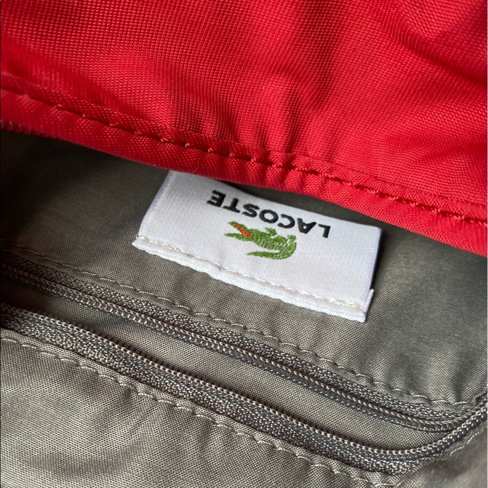 Lacoste shoulder bag / crossbody in red ❤️